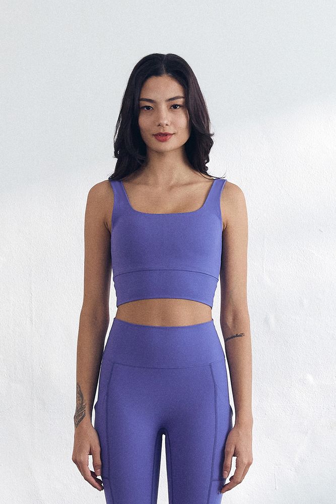 Cielcoco CLWT4041 Premium Athletic Women Seamless Support Sports Bra Top for Fitness and Everyday Comfort _Royal Blue _ Made in Korea
